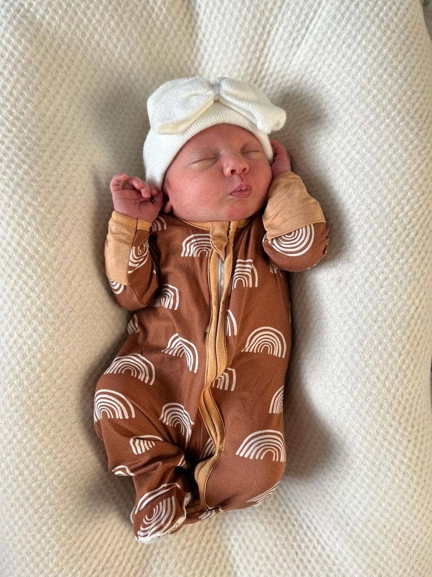 Baby Neutral Printed Bamboo Zippies - Rust w White Rainbows
