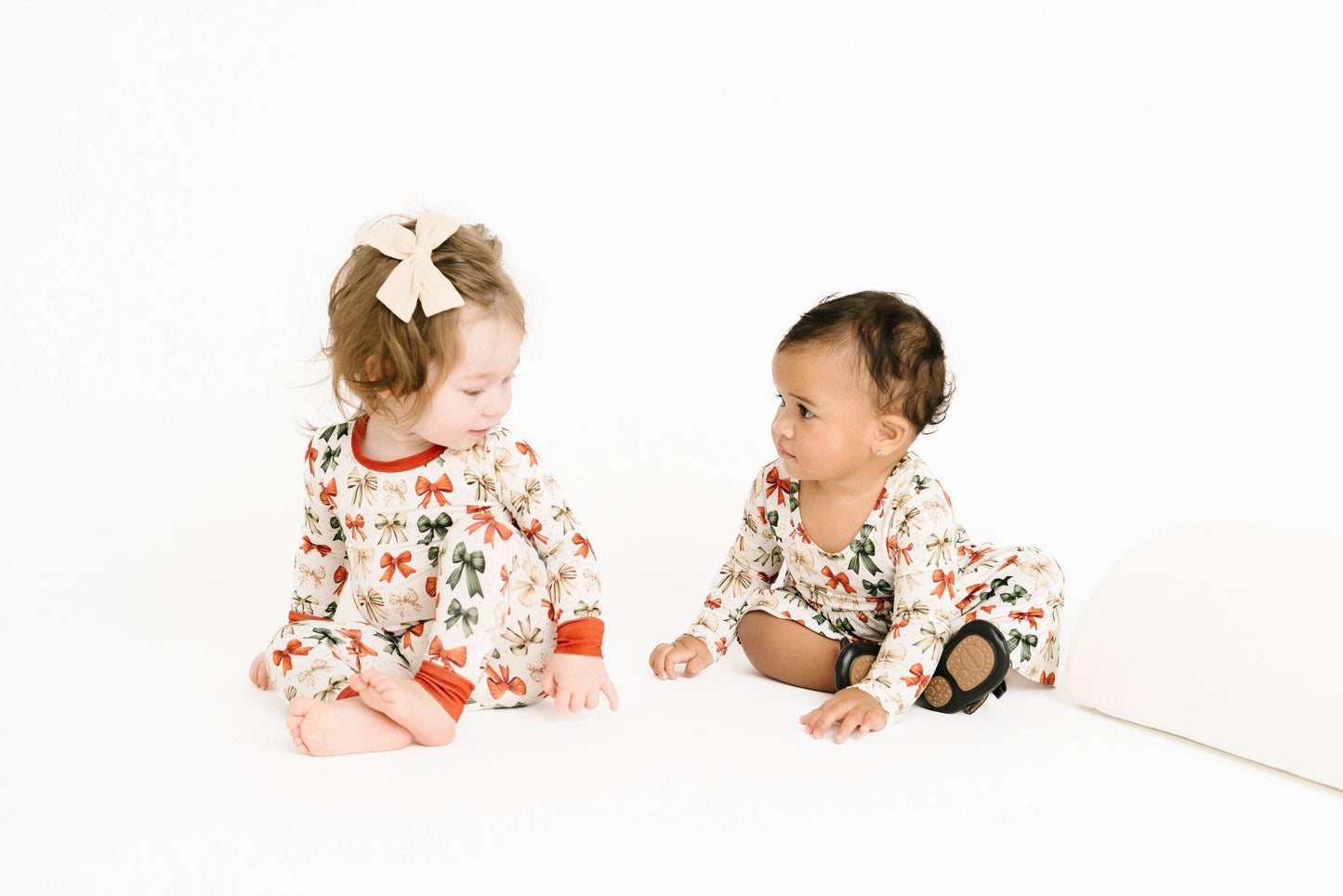 Holiday Bows Bamboo Set